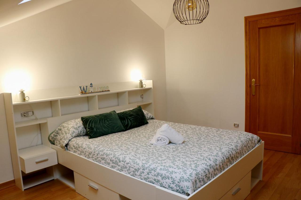 Atico Duplex Credencial Appartement Sarria Buitenkant foto